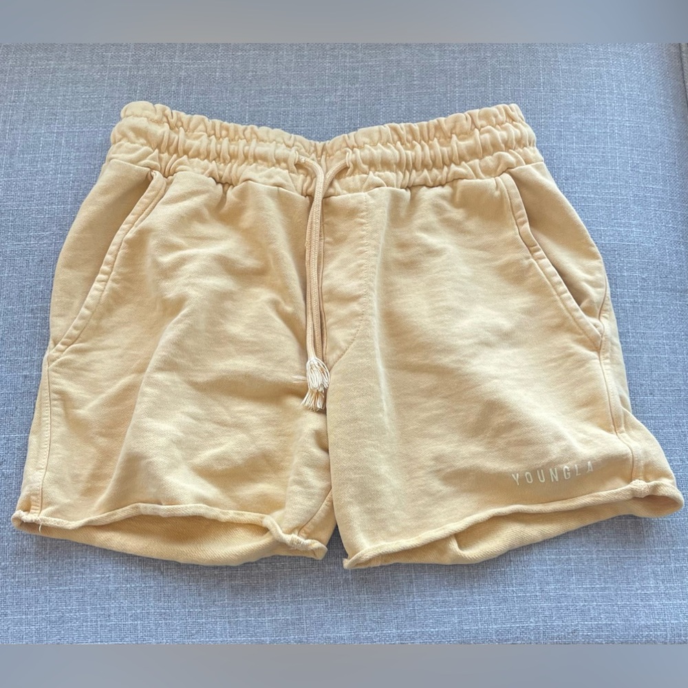103 Shorts Pigment Washed (Light Yellow) - Size MEDIUM